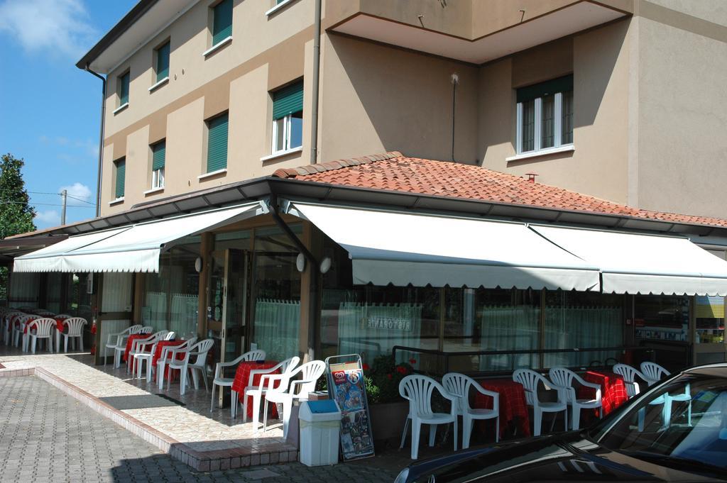Hotel Da Angela Sedegliano Exterior photo