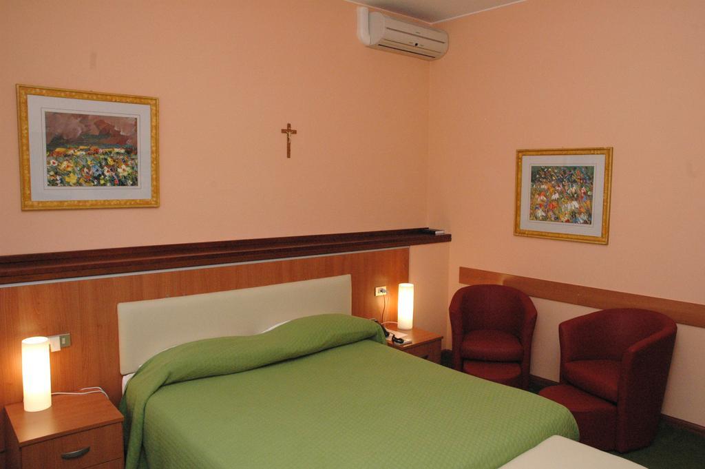 Hotel Da Angela Sedegliano Room photo