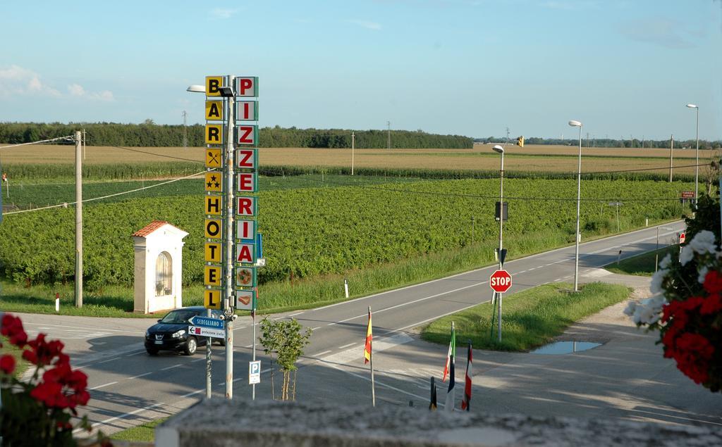 Hotel Da Angela Sedegliano Exterior photo